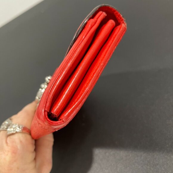 Louis Vuitton Red Monogram Mahina Leather Amelia Wallet (139616) - Picture 5 of 10